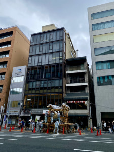 京都 祇園祭　鉾建て